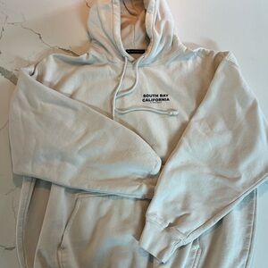 Brandy Melville Cream Sweatshirt Pullover